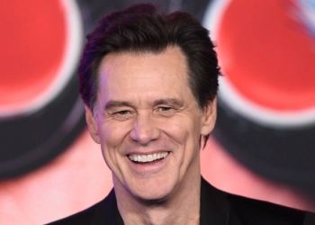 Jim Carrey Teeth: Iconic Chipped Tooth Story