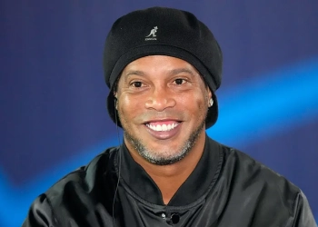Ronaldinho Teeth: Smile Before & After Veneers