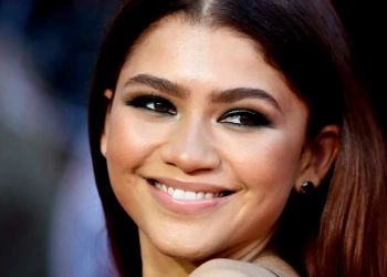 Zendaya Teeth: Veneers & Dental Transformation